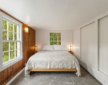 4312 Hemlock - Photo Thumbnail 24