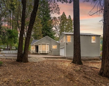 4312 Hemlock - Photo Thumbnail 5