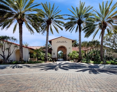1 Paseo Vista - Photo Thumbnail 22