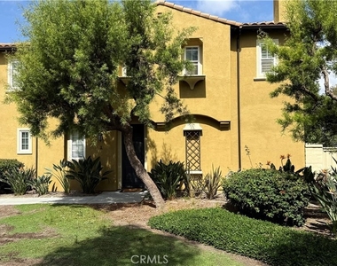1 Paseo Vista - Photo Thumbnail 4