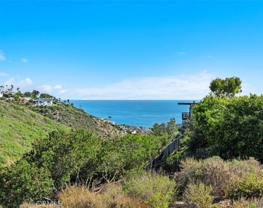 1285 Cortez Avenue - Photo Thumbnail 35