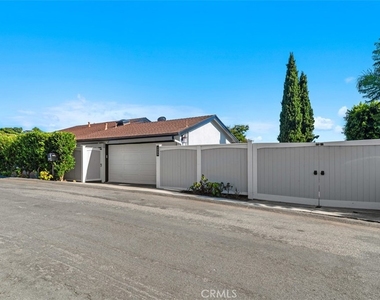 1285 Cortez Avenue - Photo Thumbnail 7