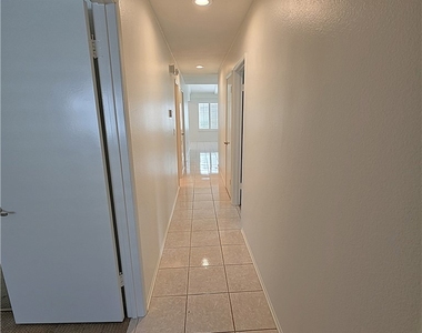 3709 S Sea Cliff - Photo Thumbnail 13