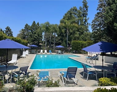 3709 S Sea Cliff - Photo Thumbnail 6