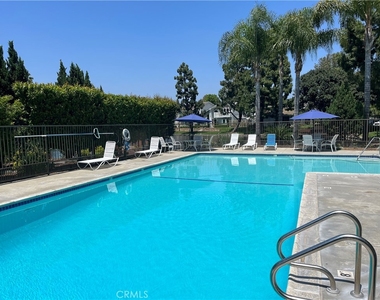 3709 S Sea Cliff - Photo Thumbnail 7