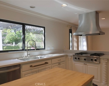 423 S Westridge - Photo Thumbnail 8