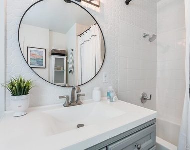 818 7th Street - Photo Thumbnail 26