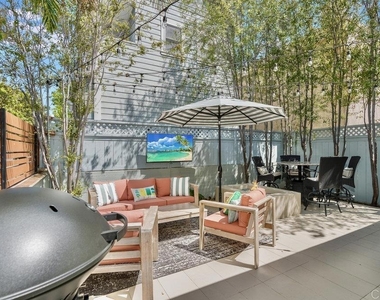 818 7th Street - Photo Thumbnail 43