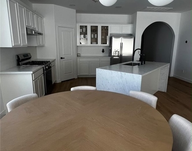 1160 Vallejo - Photo Thumbnail 1