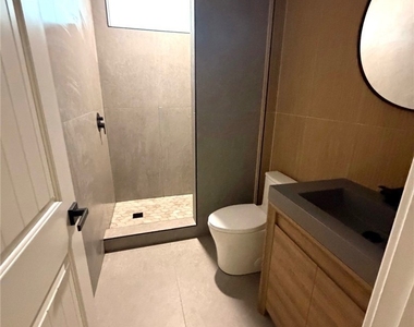 1160 Vallejo - Photo Thumbnail 9