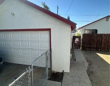 111 E Moneta - Photo Thumbnail 1