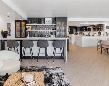410 Corto Lane - Photo Thumbnail 6
