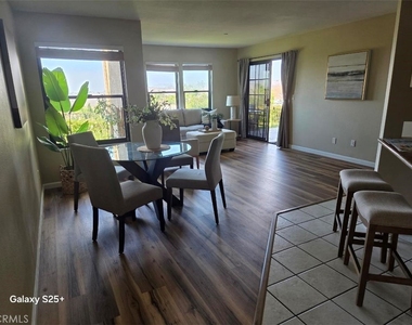 1056 Calle Del Cerro - Photo Thumbnail 4