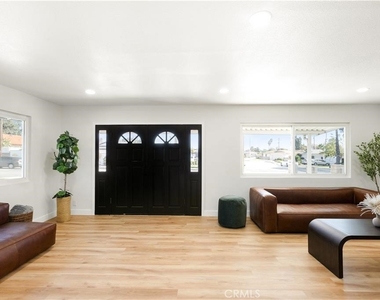10216 Ramona - Photo Thumbnail 9