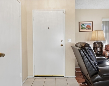 11477 Benton - Photo Thumbnail 3
