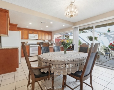 11477 Benton - Photo Thumbnail 12