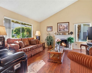 11477 Benton - Photo Thumbnail 4