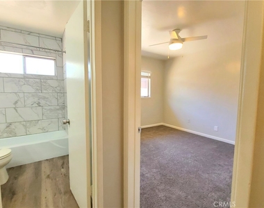 534 Roosevelt Road - Photo Thumbnail 8