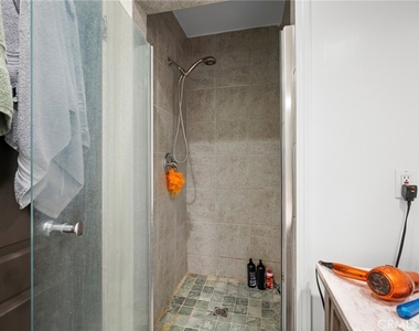 6247 Hamilton Lane - Photo Thumbnail 14