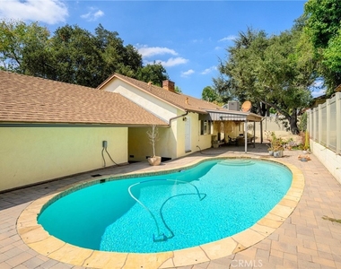 6247 Hamilton Lane - Photo Thumbnail 21