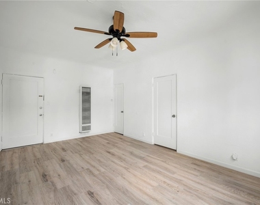 617 E Garfield - Photo Thumbnail 4