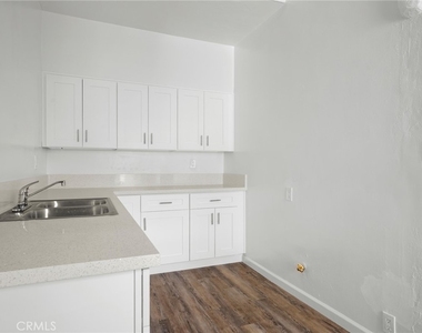 617 E Garfield - Photo Thumbnail 9