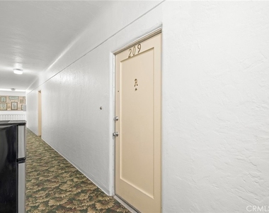 617 E Garfield - Photo Thumbnail 1