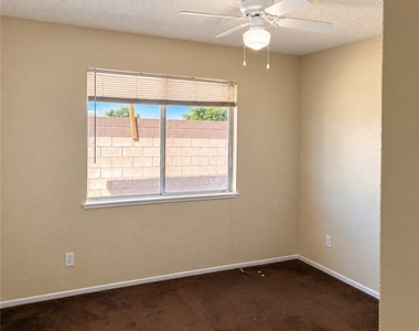 45909 Desert Springs - Photo Thumbnail 7