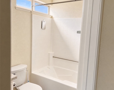 45909 Desert Springs - Photo Thumbnail 9