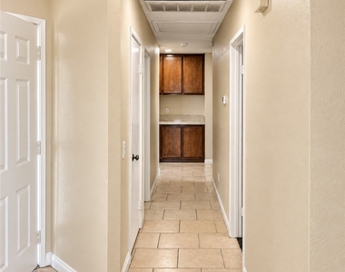 45909 Desert Springs - Photo Thumbnail 5