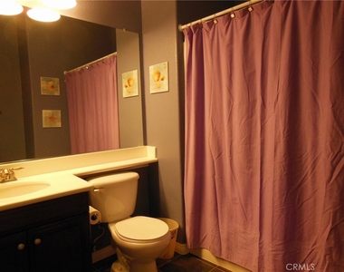 732 W 1st Street - Photo Thumbnail 15