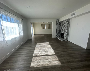 20410 Seton Hill Drive - Photo Thumbnail 2