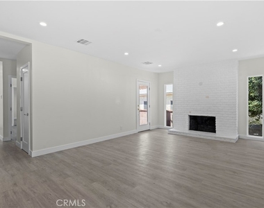 1230 Spazier Avenue - Photo Thumbnail 5
