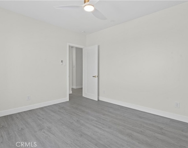 1230 Spazier Avenue - Photo Thumbnail 26