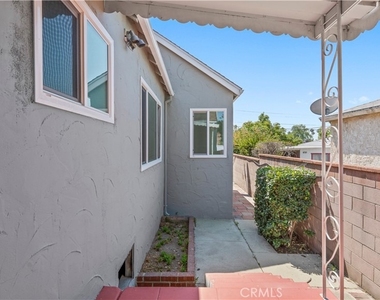 1230 Spazier Avenue - Photo Thumbnail 37