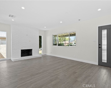 1230 Spazier Avenue - Photo Thumbnail 6