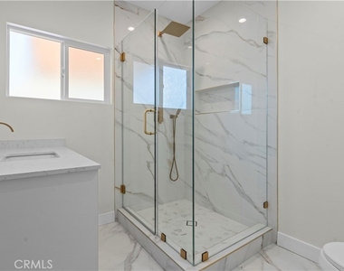 1230 Spazier Avenue - Photo Thumbnail 24
