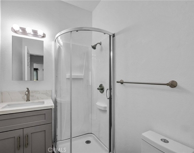696 E 9th - Photo Thumbnail 13