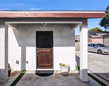 696 E 9th - Photo Thumbnail 1