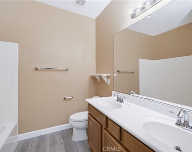 1833 English Oak Way - Photo Thumbnail 20