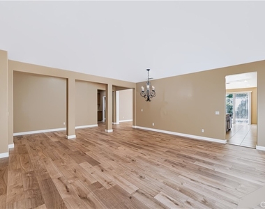 1833 English Oak Way - Photo Thumbnail 1