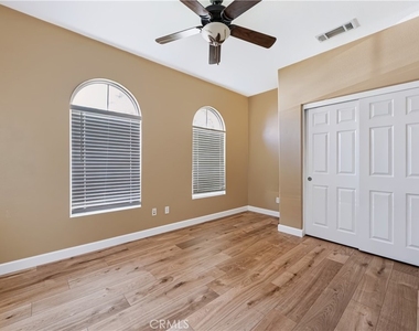 1833 English Oak Way - Photo Thumbnail 14