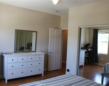 3208 Willow Hollow Road - Photo Thumbnail 23