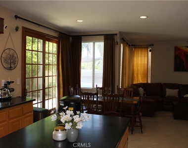 3208 Willow Hollow Road - Photo Thumbnail 10
