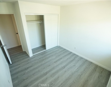 19524 Gravina Street - Photo Thumbnail 13