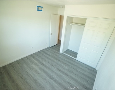 19524 Gravina Street - Photo Thumbnail 14