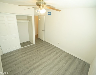 19524 Gravina Street - Photo Thumbnail 18