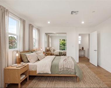 449 N Heliotrope Drive - Photo Thumbnail 2