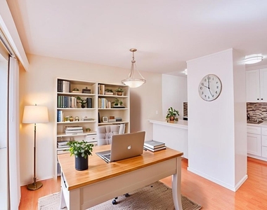 3815 Harrison St - Photo Thumbnail 2