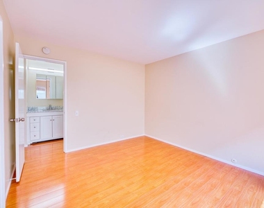 3815 Harrison St - Photo Thumbnail 17